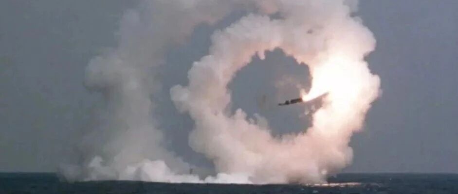 美国潜射弹道导弹研发测试历程