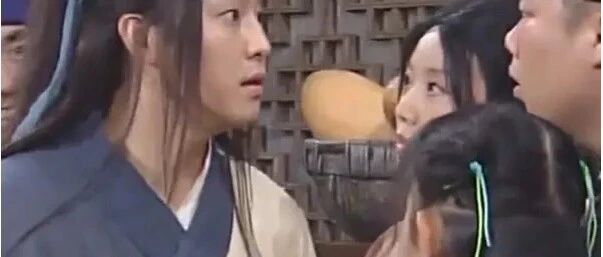 凭栏：啪，一声脆响